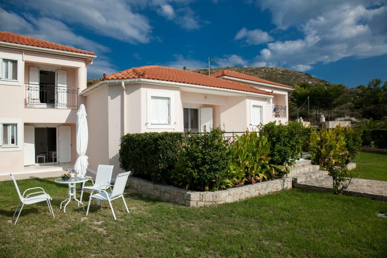 Cavaliere Houses Lixouri Exterior photo